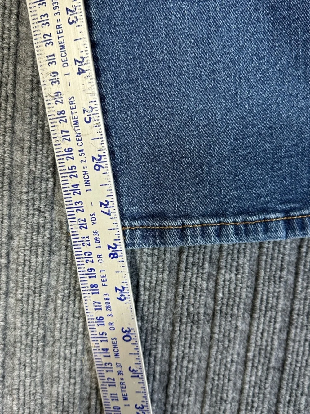 American Rag Jeans - Picture 3 of 8